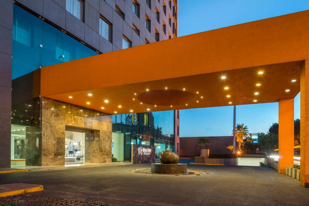 Hotel 1